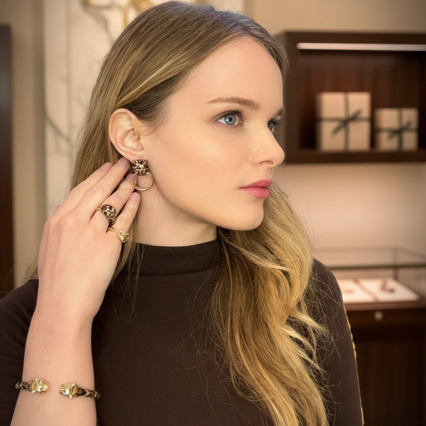 Boucles d'oreilles Polina Firenze portées
Bagues Polina Firenze
Marque italienne , made in Italy
Fabrication artisanale, en atelier