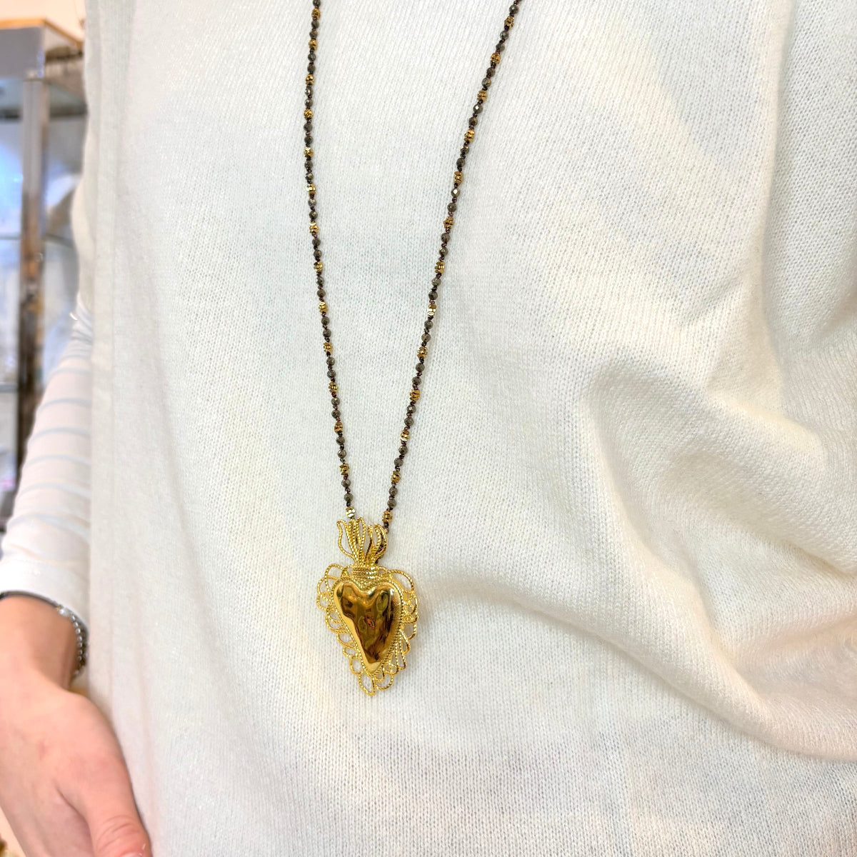 sautoir capucine pyrite acier doré