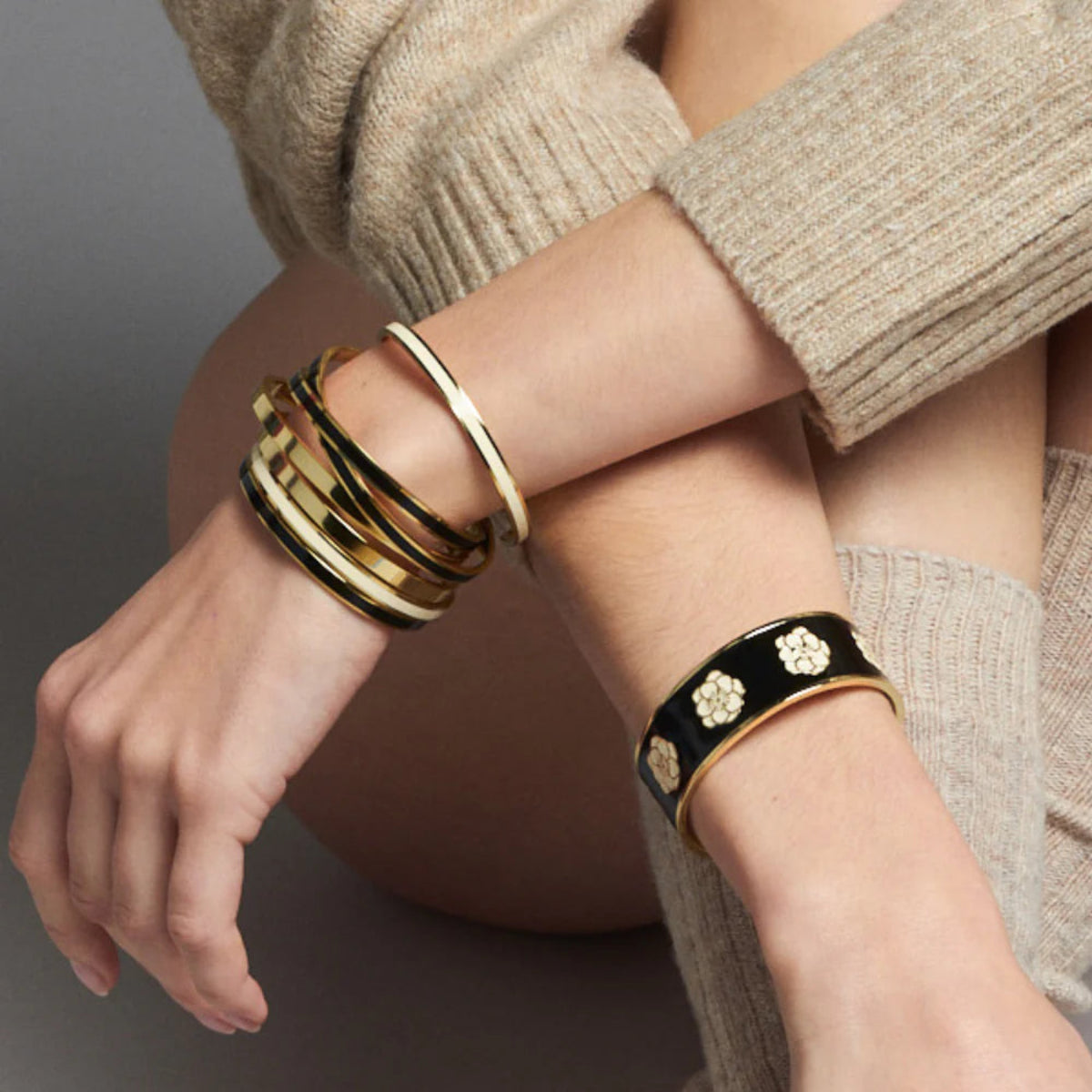 manchette peony bangle up