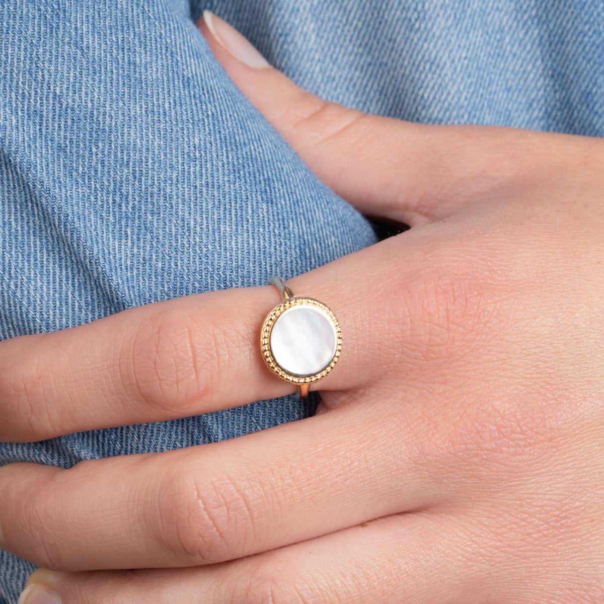 bague flor nacre blanche et plaqué or