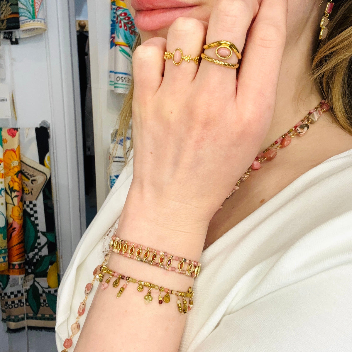 ENSEMBLE DE BIJOUX EN PIERRES NATURELLES