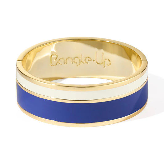 Le Bracelet Vaporetto est un véritable incontournable de nos collections. 

Le motif est cloisonné, toujours bicolore pour un maximum d'effet. Il se cumule avec nos joncs fins pour jouer sur les couleurs.

- Bracelet bicolore, cloisonné en laiton, finition or et laque colorée.
- Modèle à charnière avec fermeture.
Diamètre du bracelet en T1 : 5,7 cm.
BANGLE UP COLLECTION ETE 2026
