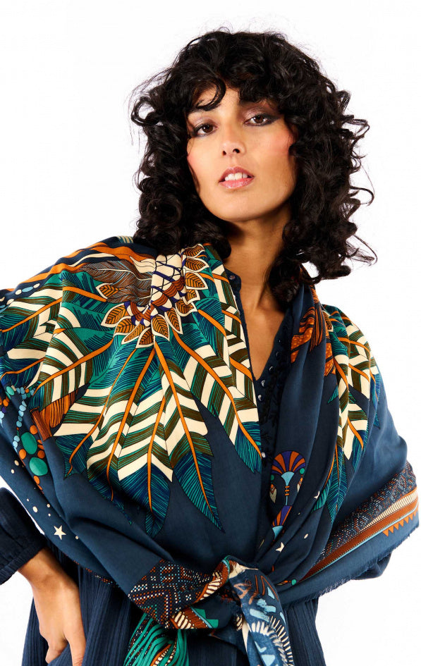 Grand foulard Nouveau Western coloris bleu Wild by Hipanema