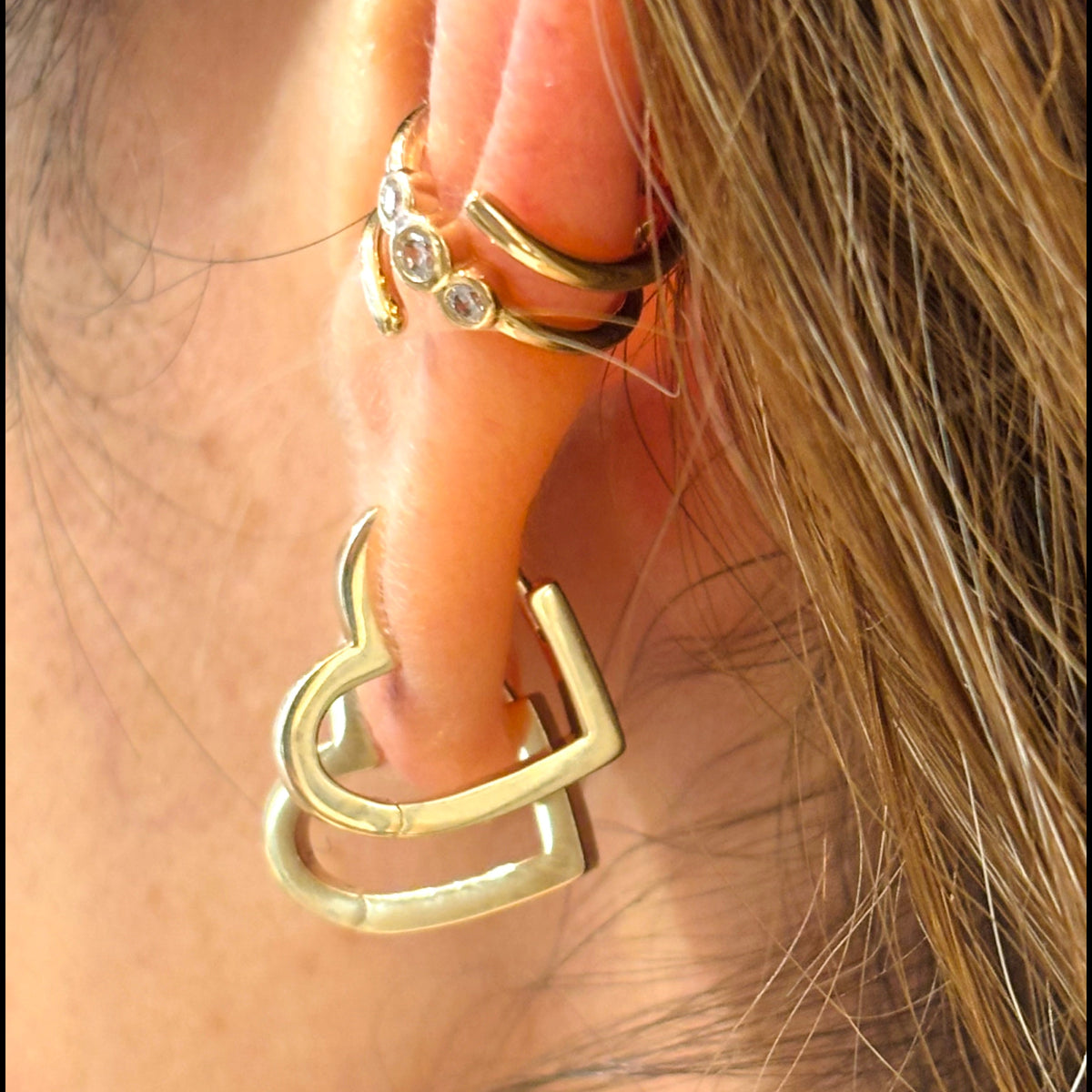 Boucles d'oreilles Coeur Sentiment
Plaqué or 18 carats, 3 microns