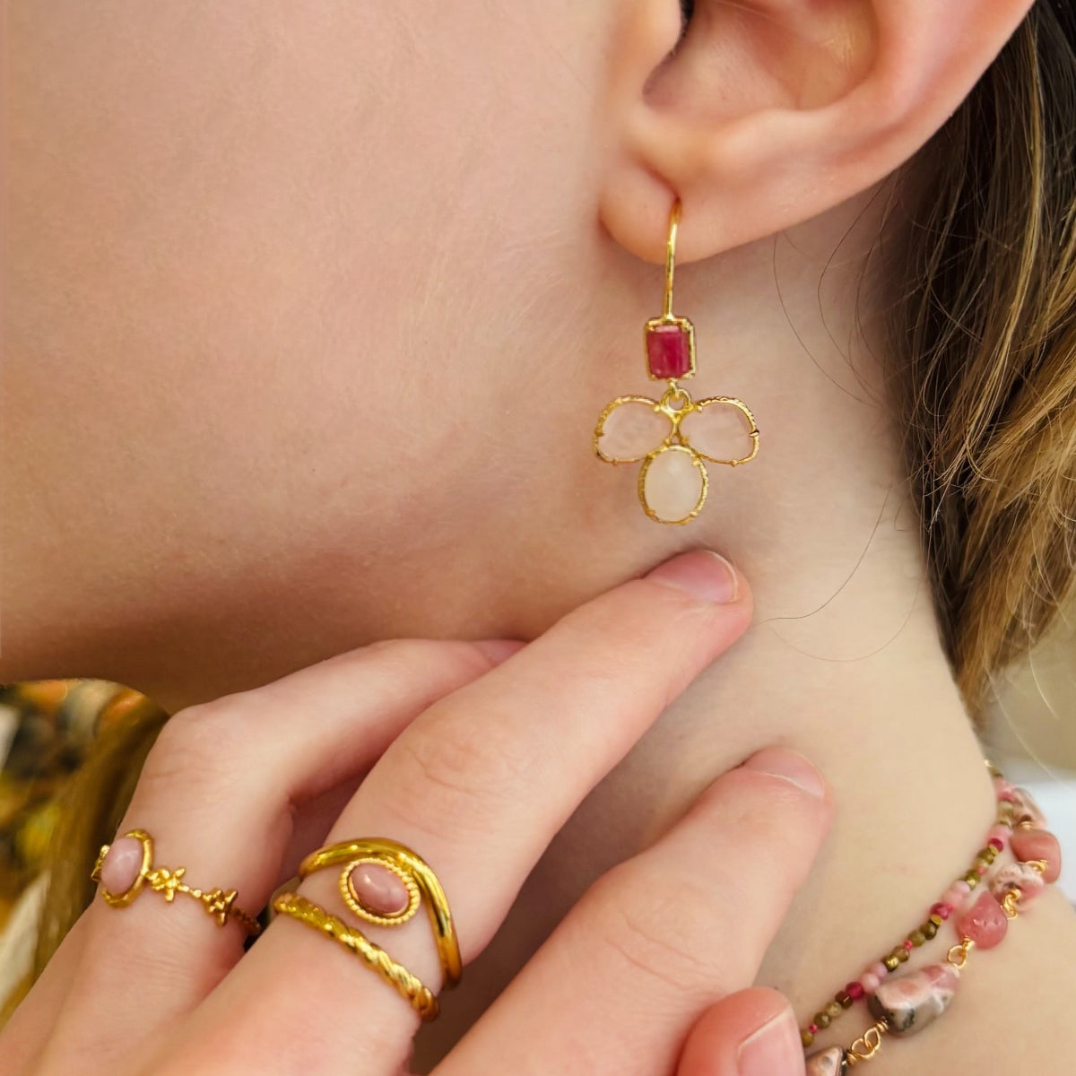Boucles d'oreilles en quartz rose et rhodonite