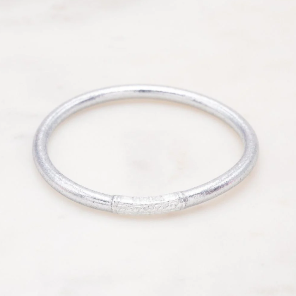 jonc bouddhiste argenté épais