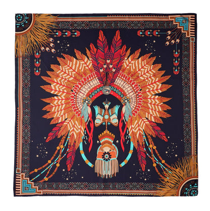 Foulard Nouveau Western Wild by Ipanema
Taille : 130 x 130 cm 
Matière : Viscose
Coloris fond noir, motif amérindien orange, rouge, turquoise, ocre
Idée cadeau femme, foulard tendance, accessoire femme, foulard toucher soie, wild by ipanema