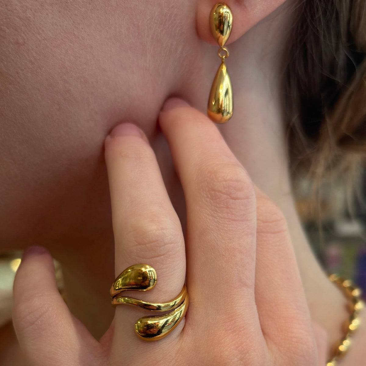 Bague gouttes en acier inoxydable doré