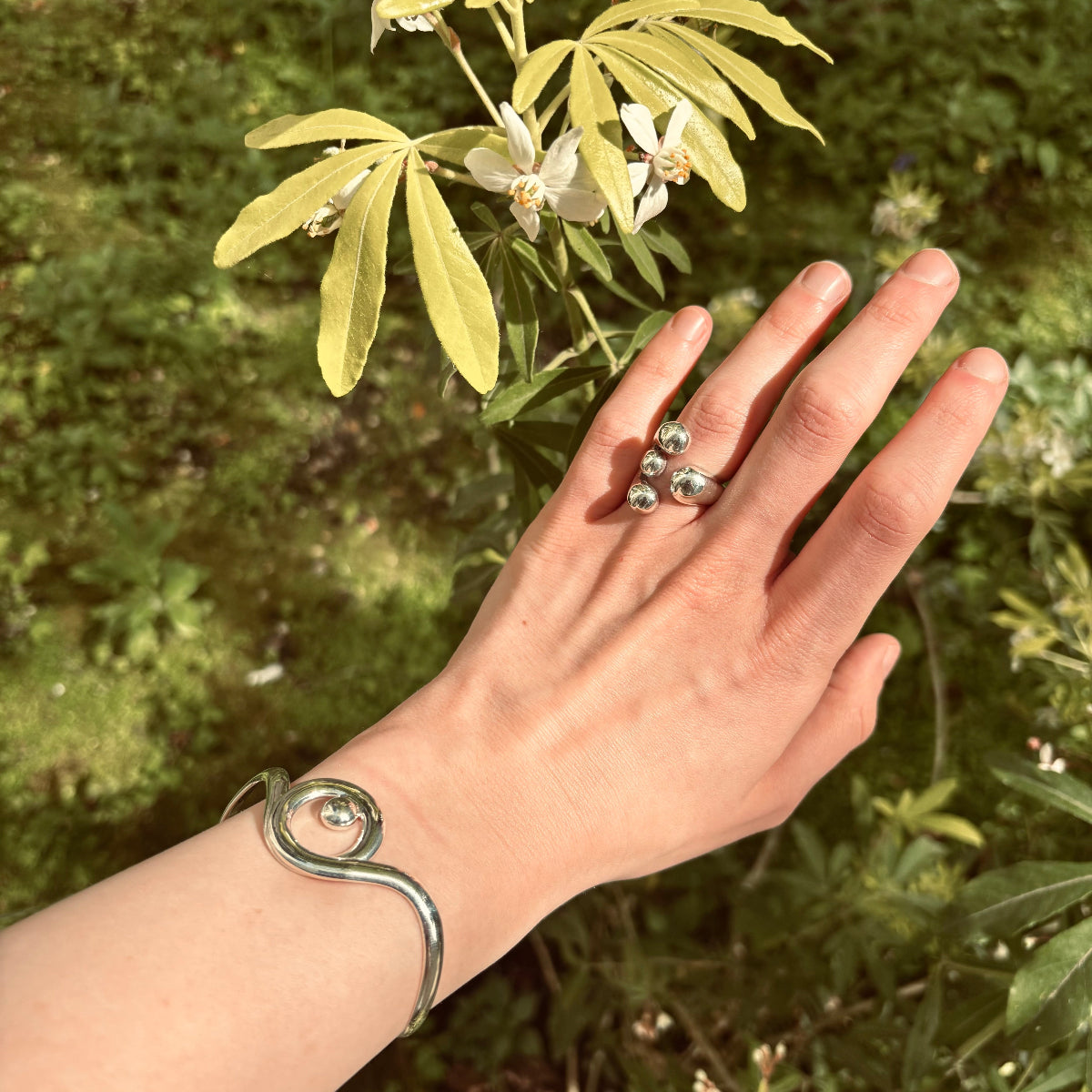 Jonc et bague en argent 925/1000
Obsidiana Bijoux