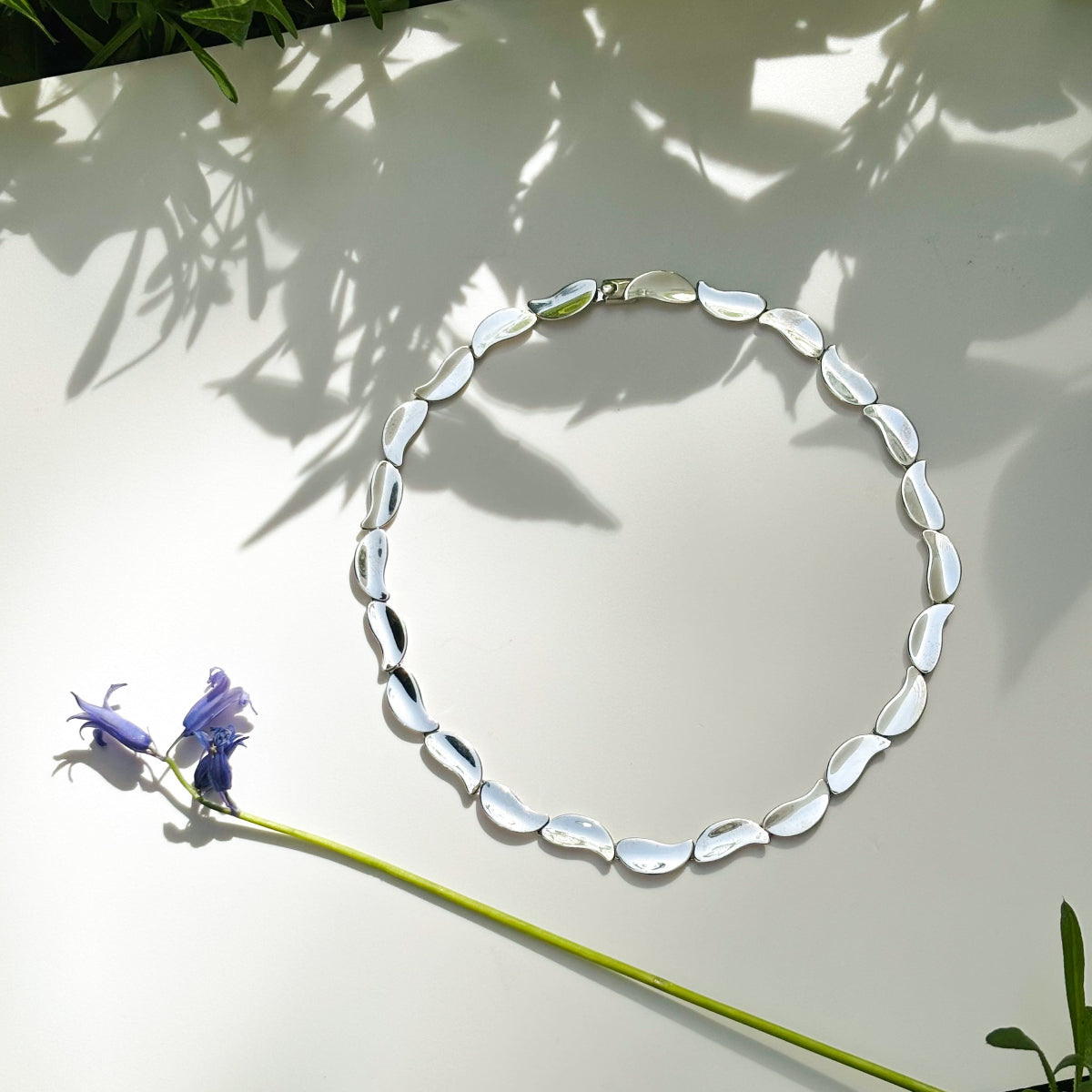 Collier Nuria Obsidiana Bijoux marque de bijoux française
Bijou en argent 925/1000 fabriqué à la main dans des ateliers au Mexique