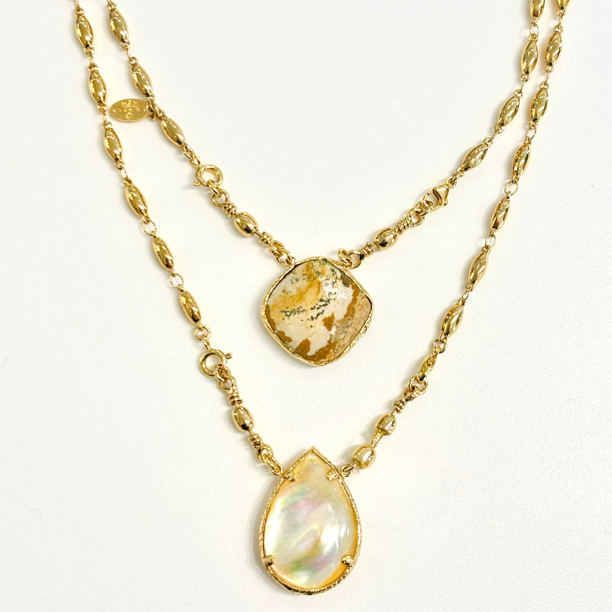 Collier Scapulaire Gas Bijoux nacre et jaspe paysage 
doré à l'or 24 carats 3 microns
Plusieurs colliers en un 
Collier Gas Bijoux rare 