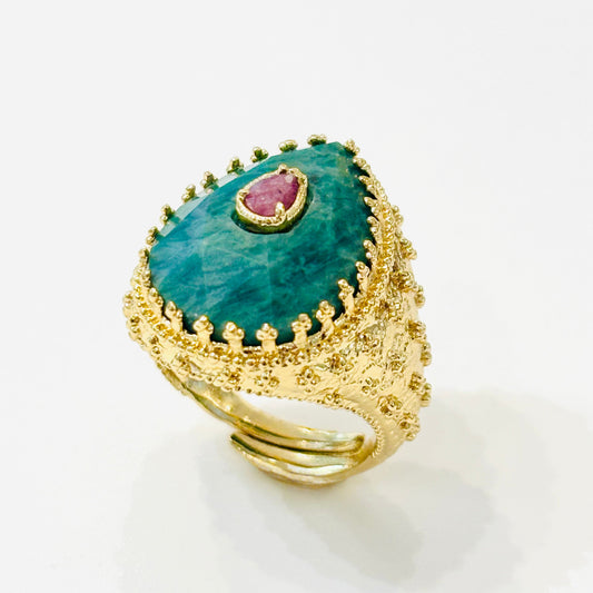 Bague taille réglable bohème chic doré acier et pierres naturelles 