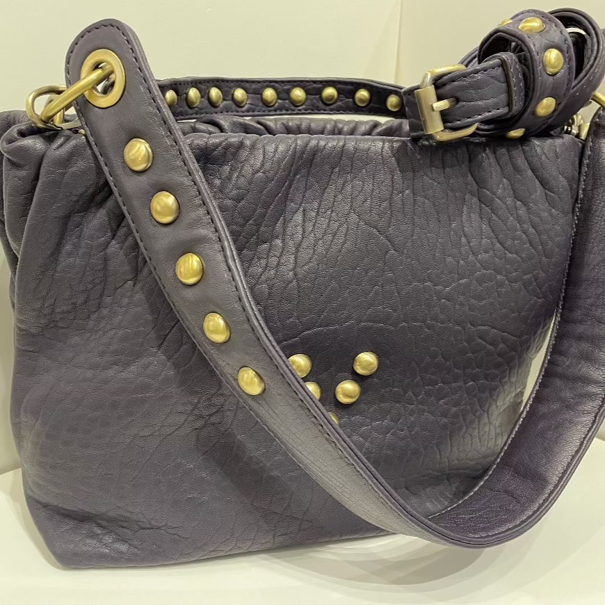 maxi pouch regina purple virginie darling