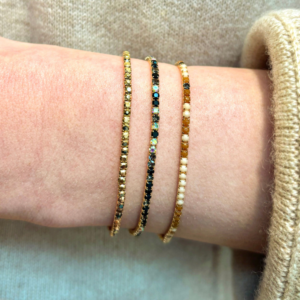 Un bracelet offert à partir de 60 euros d'achat sur notre e-shop 
Choix de la couleur aléatoire 
Dans la limite des stocks disponibles 