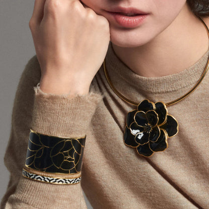 jonc peony porté bangle up