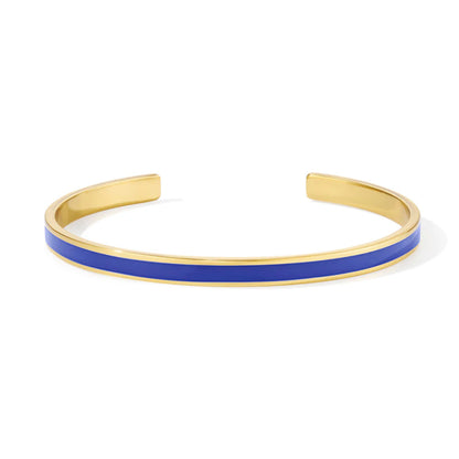 Le jonc de la ligne Bangle est un bijou Iconique de la marque. Sa forme pure et intemporelle en fait une pièce véritablement incontournable.

Amusez-vous à accumuler les joncs Bangle pour créer des combinaisons uniques et élégantes à votre poignet !

Comme tous nos joncs, il est ajustable pour s'adapter au mieux à tous les poignets.

- Jonc en laiton, finition or et laque colorée.
- Taille unique car modèle ajustable.
- Largeur : 0,44 cm.
- Diamètre du jonc : 6 cm.