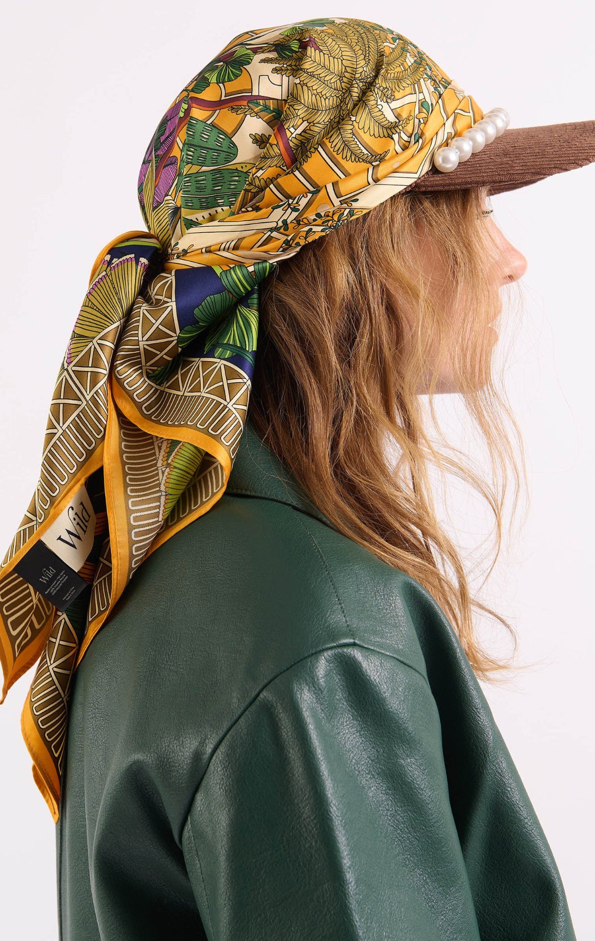 Foulard jardin d'hiver jaune medium Wild by Hipanema 
Foulard Wild jaune 
Foulard Wild collection hiver 2026
Foulard Wild paris
Wild by Hipanema boutique Paris
Foulard imprimé jaune 
Foulard marque française 
Foulard taille standard jaune 