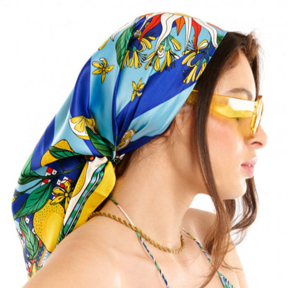 foulard medium bleu porté wild