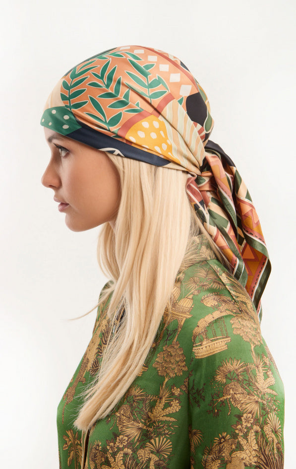 Foulard Medium Simone Wild By Hipanema porté